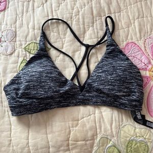victoria secret sports bra xtra small with pads